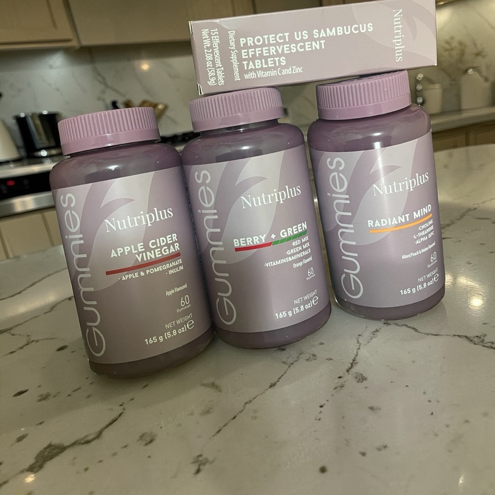 Nutriplus Gummies - Choose - Apple Cider, Berry + Green, Radiant Mind (Mauve)